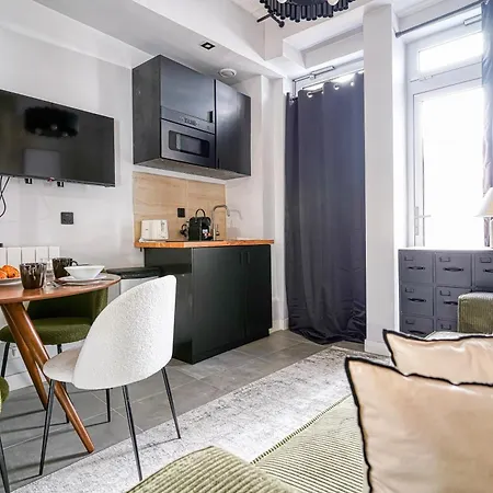 Charming Parisian Loft For 2 To 4 People アパート