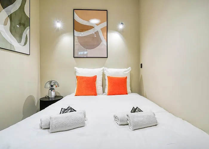 Charming Parisian Loft For 2 To 4 People パリ